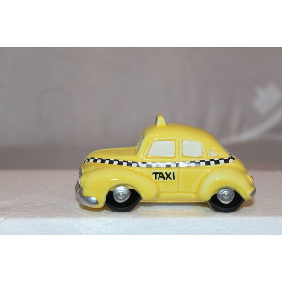 Dept 56 Snow Village - Taxi Cab - Picture 3 of 6